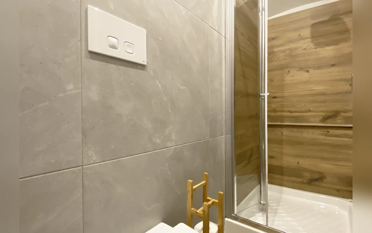 Camera con bagno privato — Sami B&B, Taranto (Puglia) (foto 33)